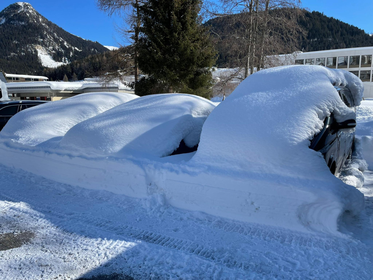 Parkplätze in Davos.